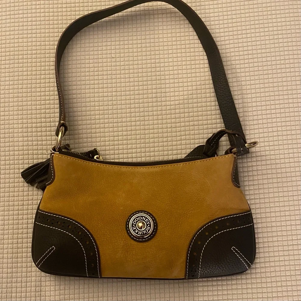 Dooney & Bourke stylish two